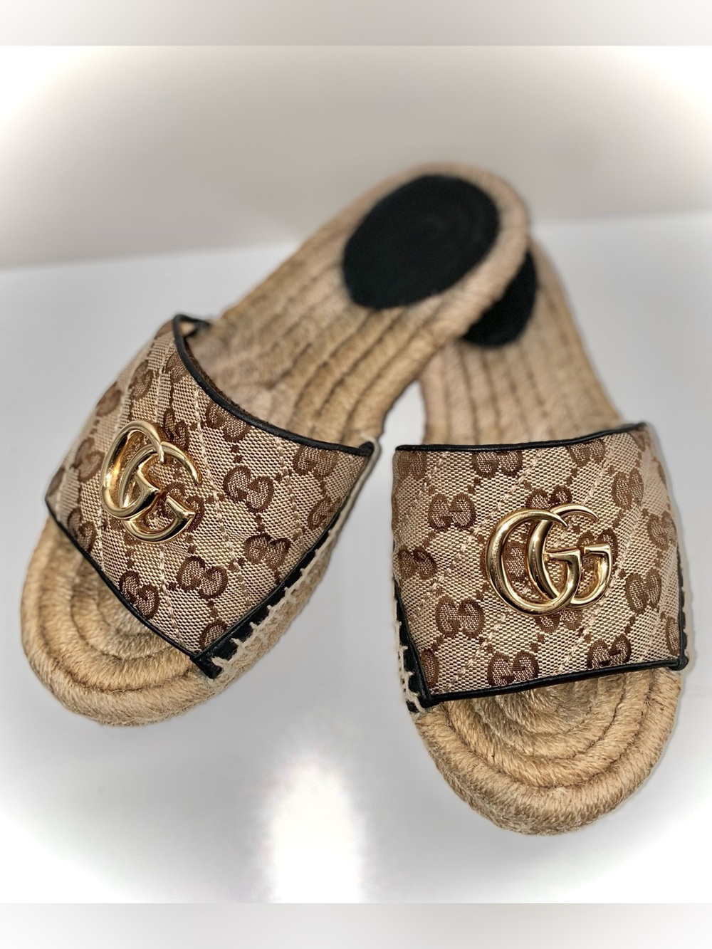Authentic Gucci Beige Monogram Slide Espadrille with Gold GG - Picture 15 of 15